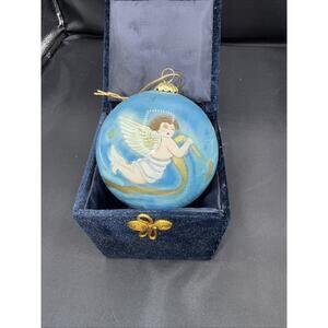 Pier 1 LI BIEN 2001 Hand-Painted Inside Glass Christmas Ornament the Angels